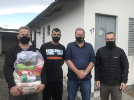 CERMOFUL entrega mais de 500 cestas básicas às famílias do baixa renda.