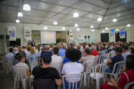 Livro “Cermoful 60 Anos, 60 Histórias” é lançado e entregue à comunidade