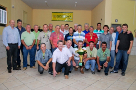 Vencedores da Copa de Bocha são homenageados