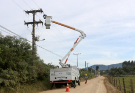 Cermoful realiza melhorias na rede elétrica de Águas Mornas 