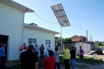 Novas unidades em testes com placas fotovoltaicas