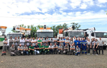 Eletricistas do Caminhão Linha Viva realizam encontro estadual em Morro da Fumaça