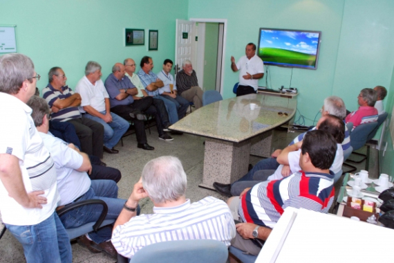 Cooperativas discutem redução na tarifa